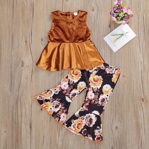Sleeveless velvet top and floral pants set